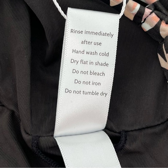 Andie Swim Faherty Women's The Maui Bikini Top Size XL Black Tropical Palm Print - Picture 7 of 9